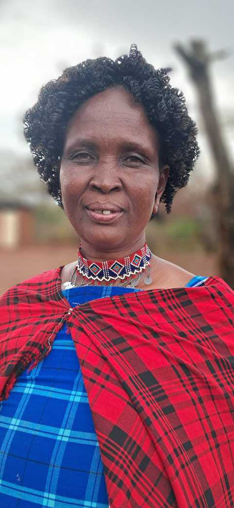 Porträt einer Maasai-Frau aus Loolepo