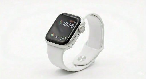 Apple Watch Series 8 GPS Aluminiumgehäuse mit Sportarmband (Refurbished)